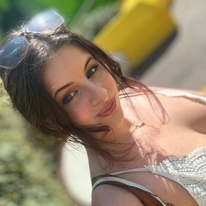 Meet your Posher, Alexandria